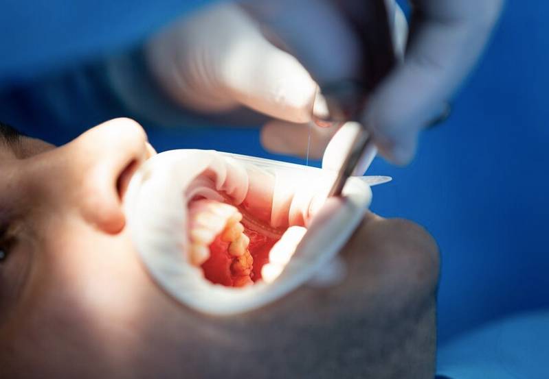 стоматолог ортопед